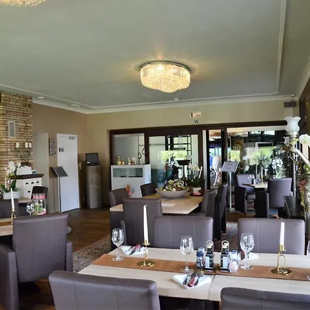 Monte Cristo Hotel Hoeselt